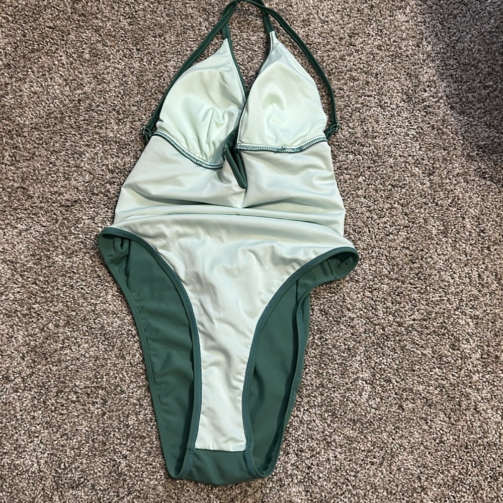 CUPSHE Women Swimsuit One Piece Bathing Suit Deep V Neck - Picture 5 of 10